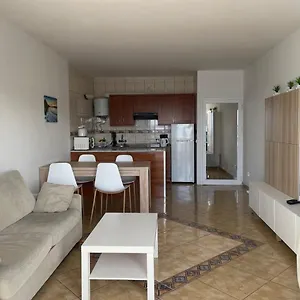Apartment El Ancla, Callao Salvaje